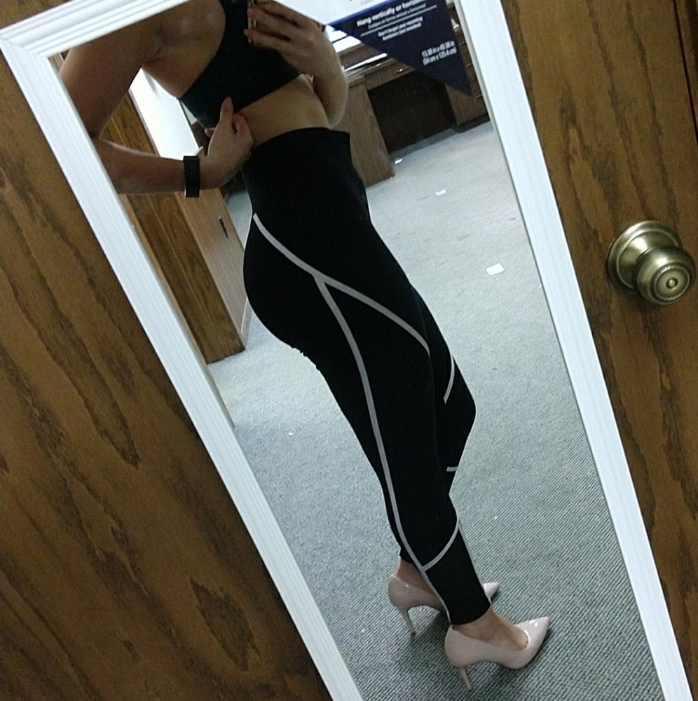 Black Contour legging